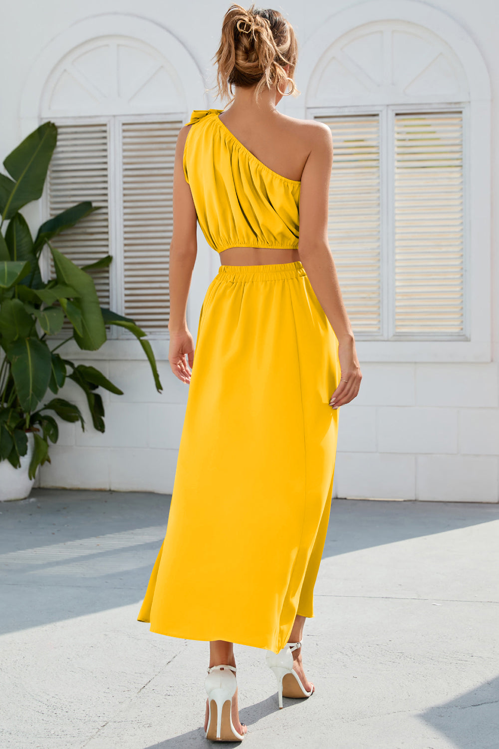 Set - One Shoulder Top and Slit Skirt